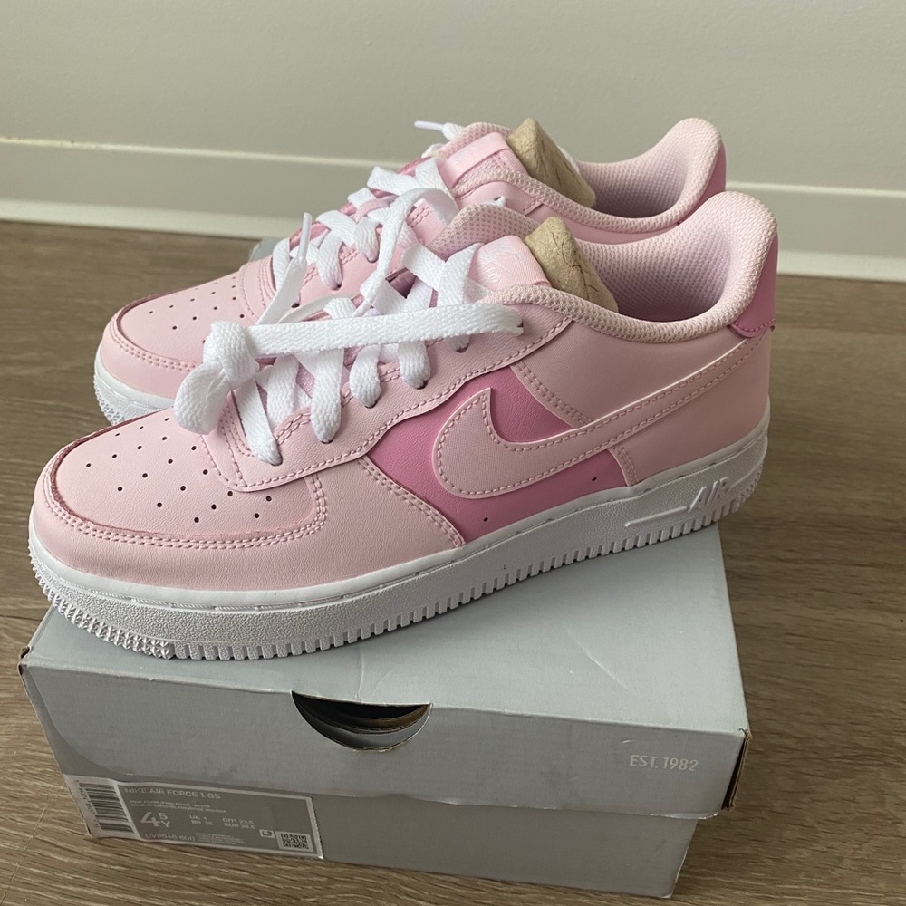 BRAND NEW NEVER WORN AIR FORCE 1’s